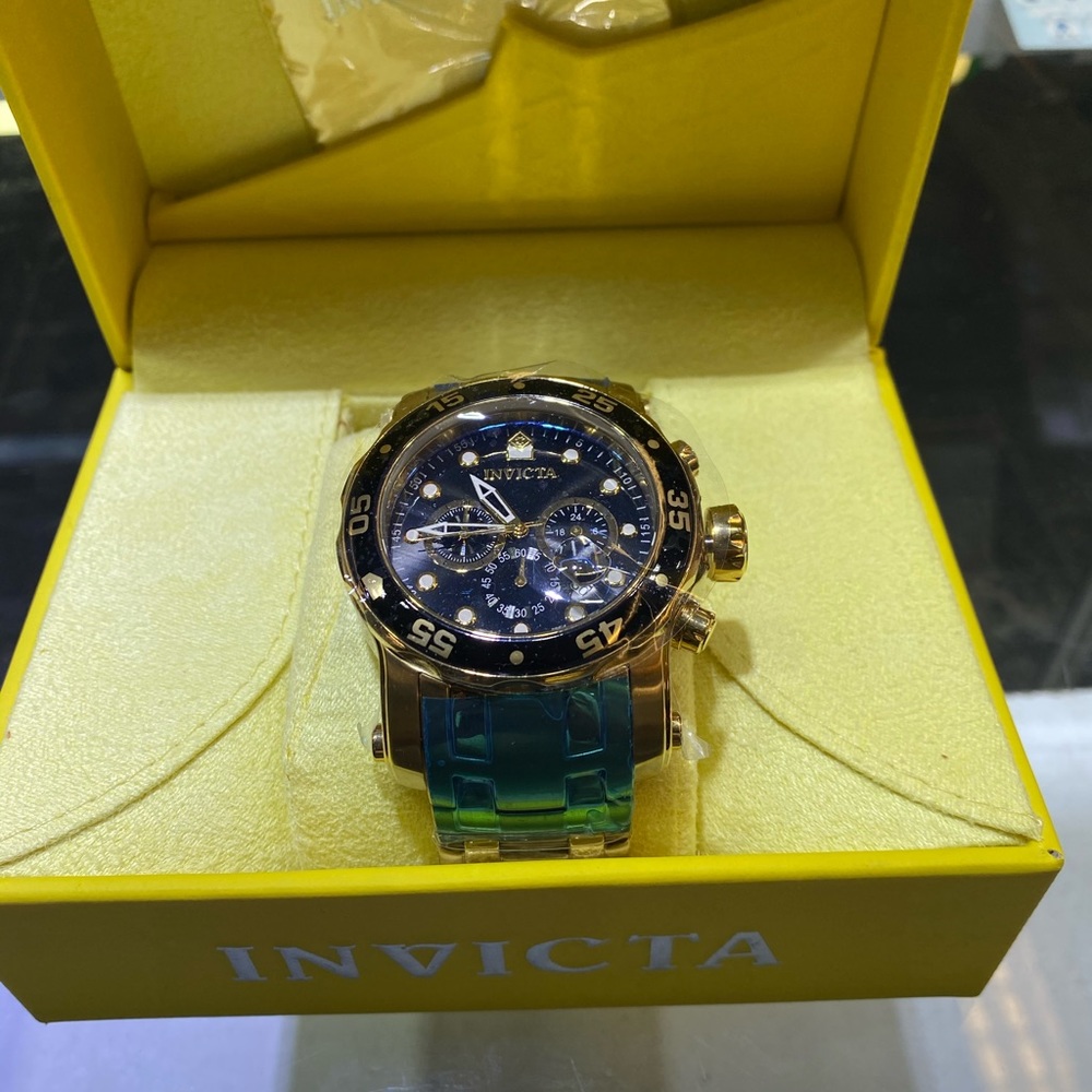Watch - Picture 3 of 3